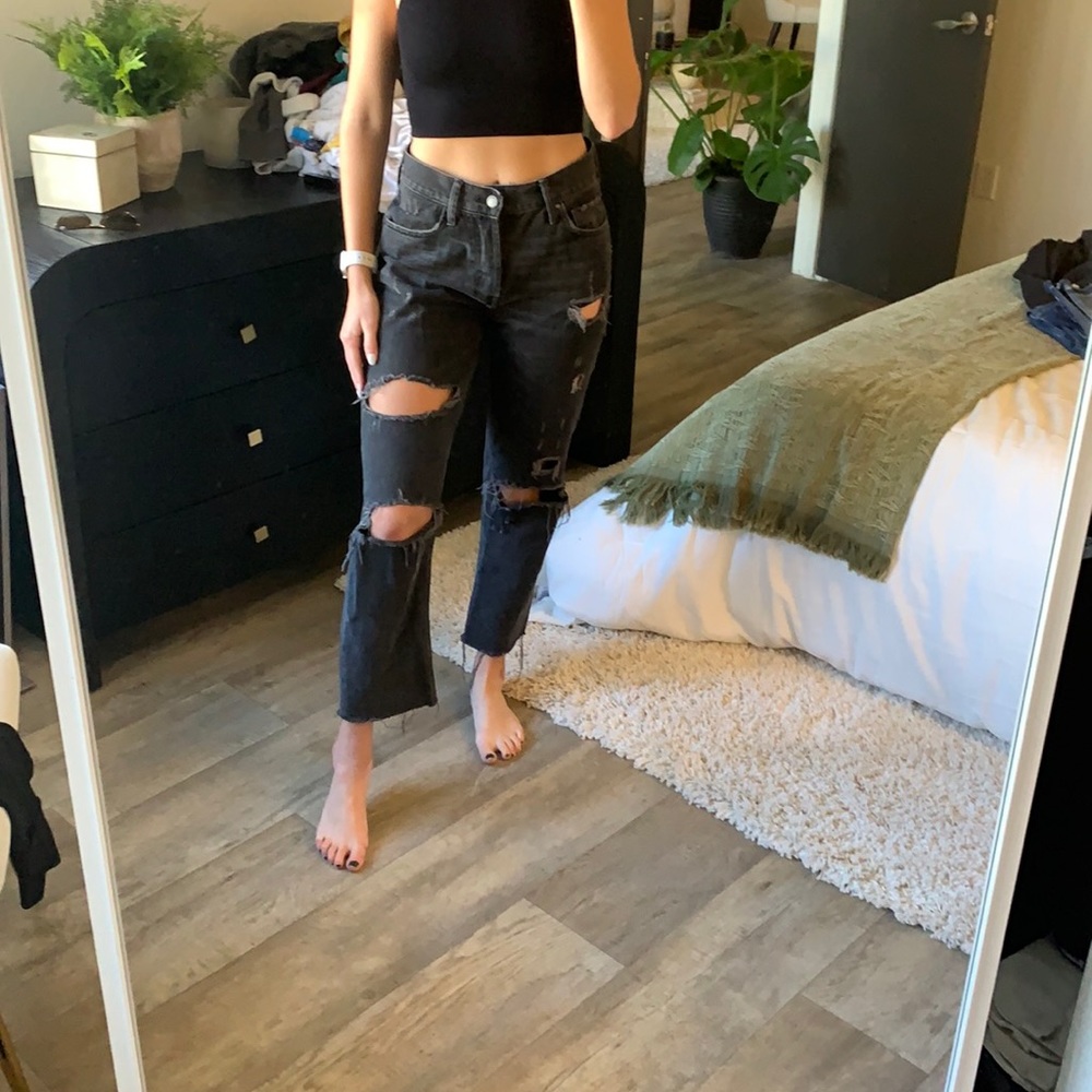 Forever 21 ankle distressed size 25 jeans